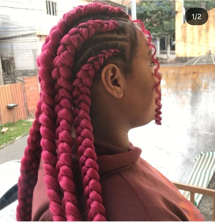 Tranças Ghana Braids em tom rosa